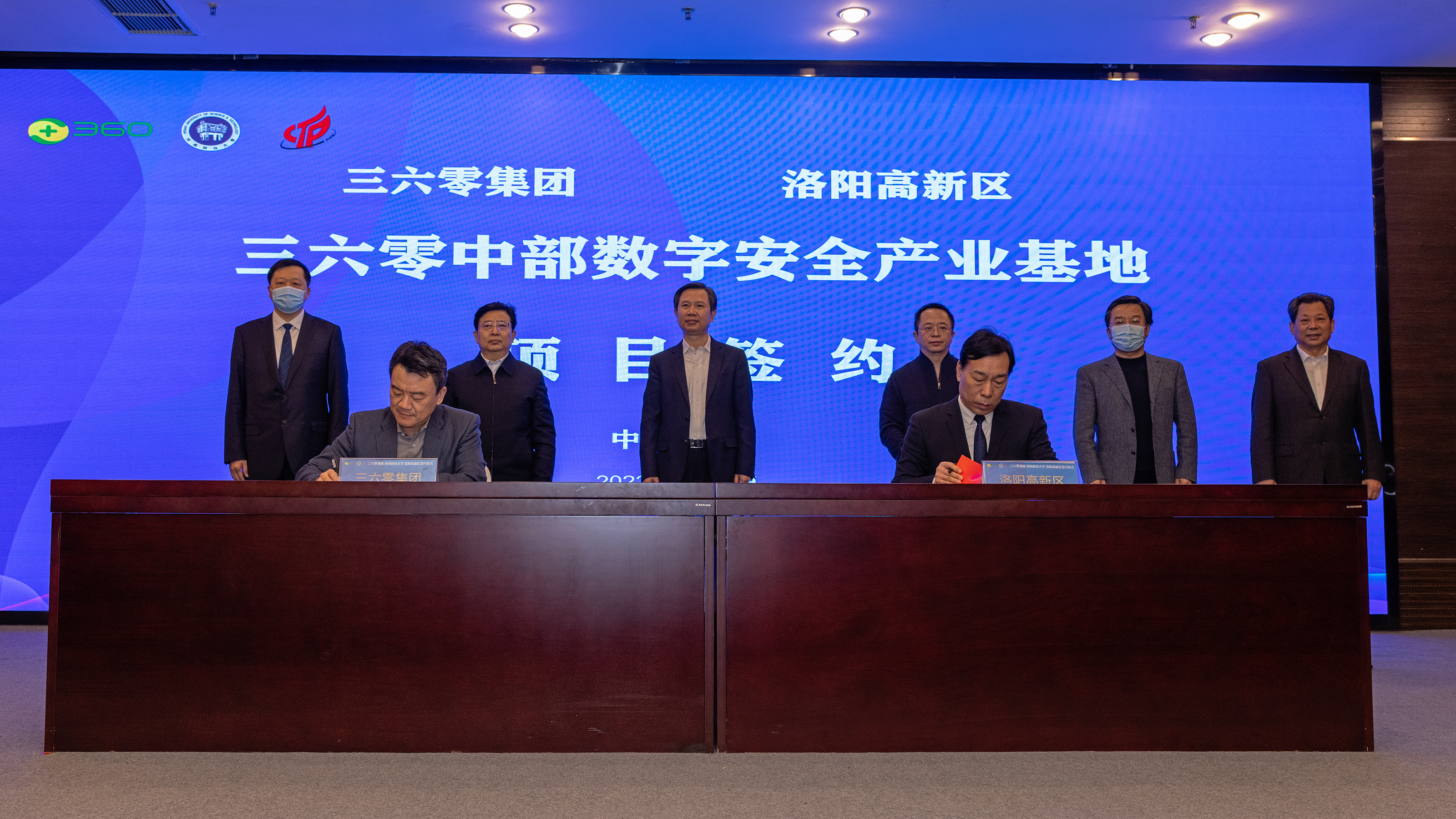 9257169914431557 9257169914431557